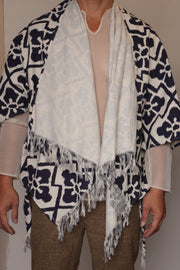 Kailash Sensei Poncho