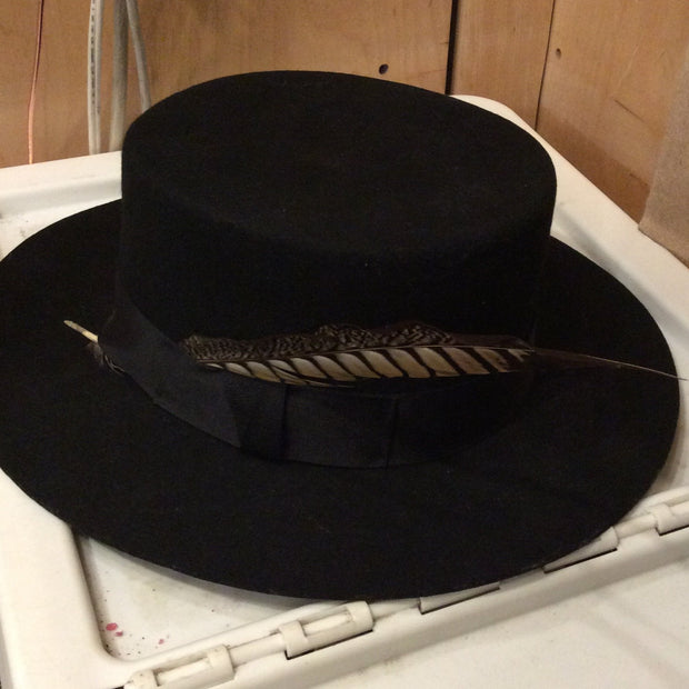 Panama feather hat