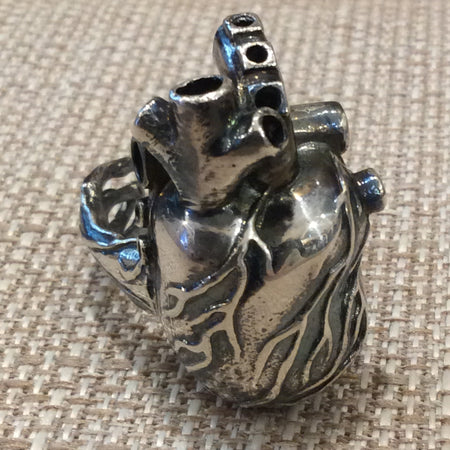 Anatomical heart ring