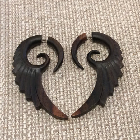 Wooden winged gauges