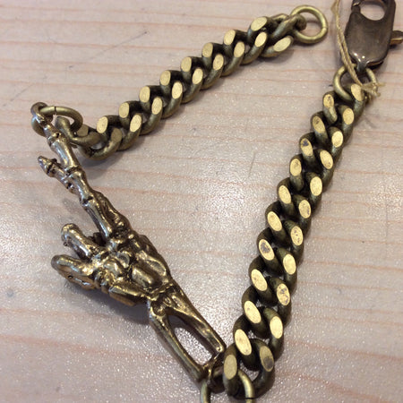 Crossed Fingers Bracelet