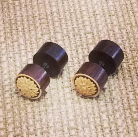 Lotus faux gauges